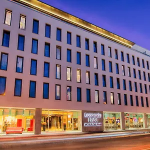 4* Szálloda Leonardo South