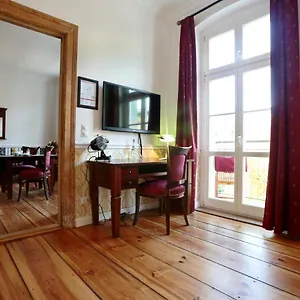 garden-living.find-berlin-hotels.com/