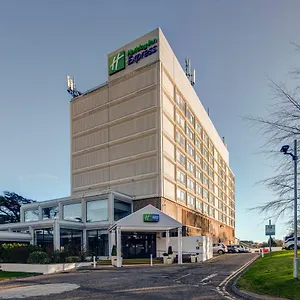 holiday-inn-edinburgh-city-west.edinburghhotelsuk.org/